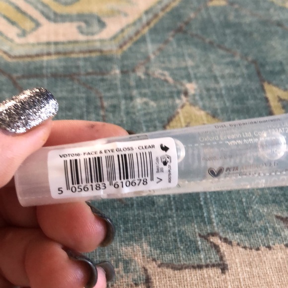 The Vampire Diaries x Lottie London Face & Eye Gloss I’m Clear - Picture 3 of 6